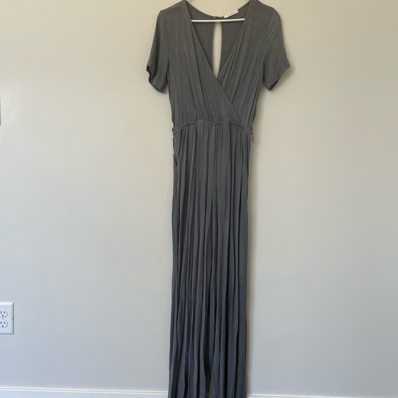 GREY JUMPSUIT WITH V NECK - Picture 3 of 10